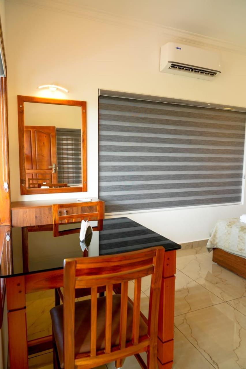 Homestay Coconut Palms Village *