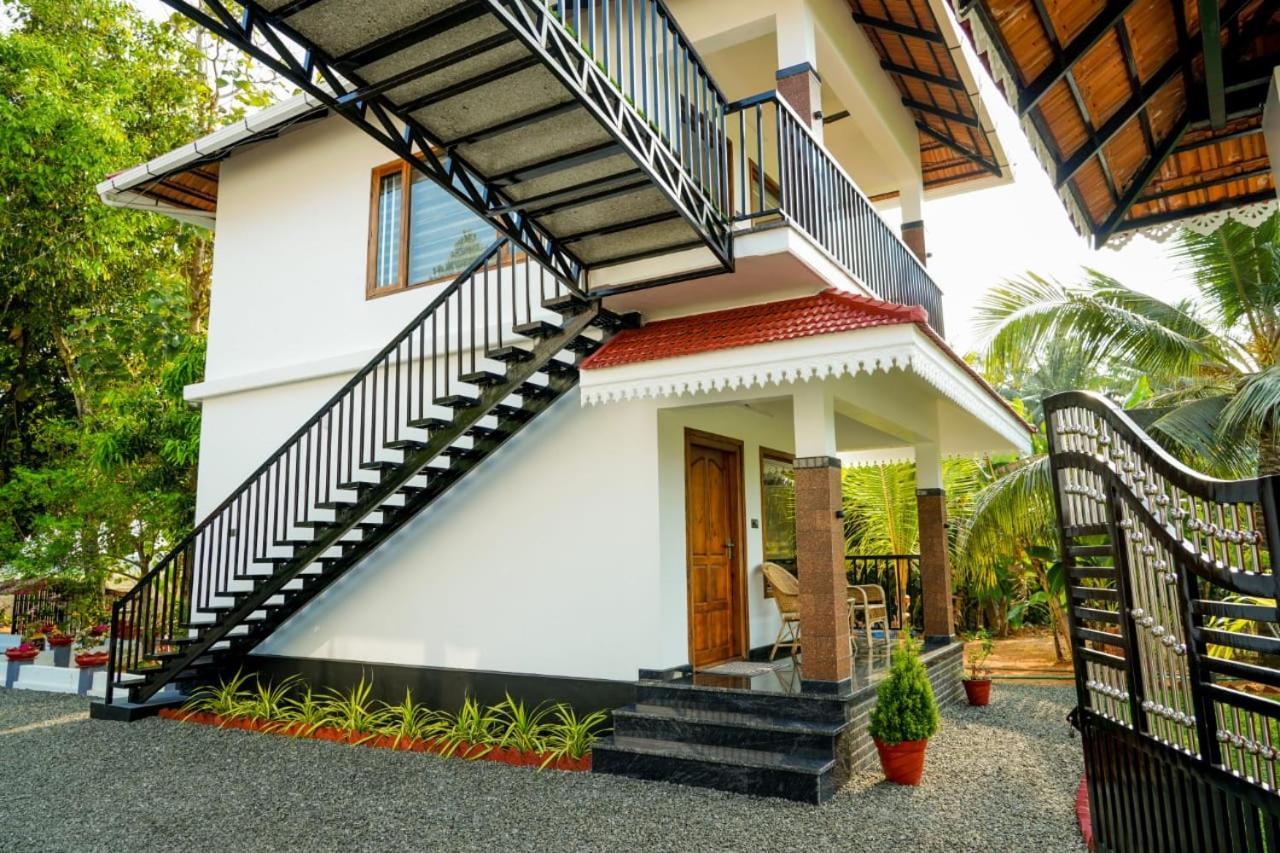Homestay Coconut Palms Village Kumarakom