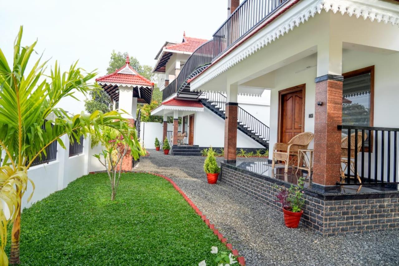 Homestay Coconut Palms Village